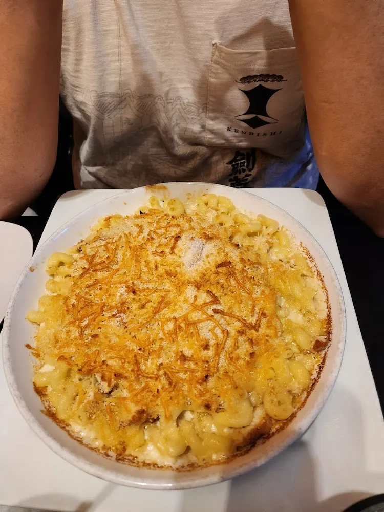 Fried Chicken Mac N Cheese